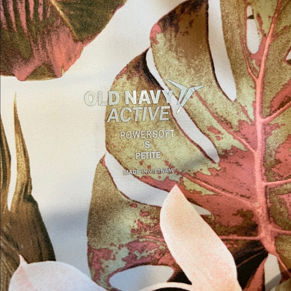 Old Navy Tropical Floral Capri Leggings - Picture 5 of 6
